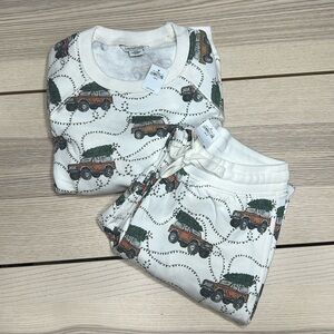 NWT American Eagle Christmas Tree Bronco Set Sweatshirt & Sweatpants Small